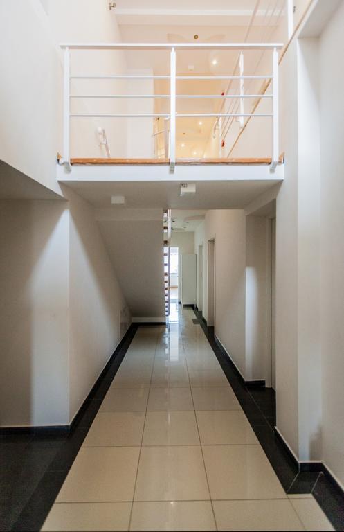 Dworek Poznan Bed & Breakfast Bagian luar foto